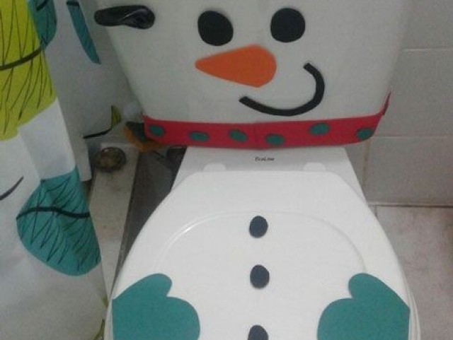 Um boneco de neve (No vaso sanitário 😄)