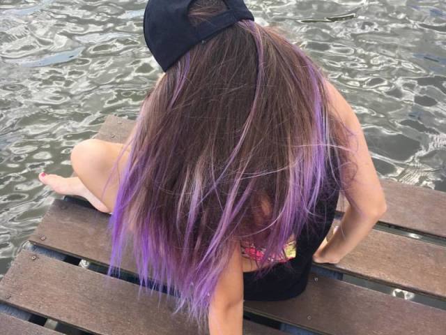 cabelo longo roxo