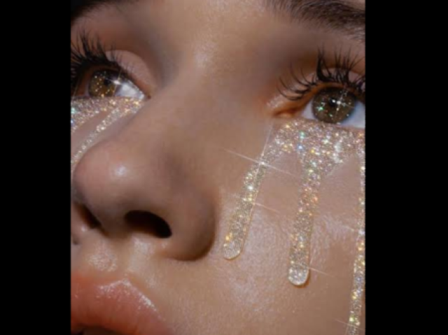 Expensive girl
Referencias quem entendeu comenta ai