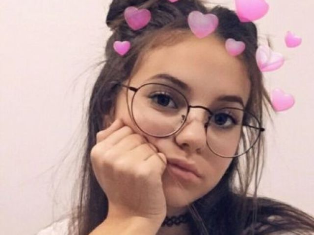Nome=seu nome*
Idade=sua idade*
Cidade=Portland, Oregon
Aniversário=data do seu aniversário*
Signo=Touro
Altura=1.67
Sexualidade=Lésbica
Melhor amiga=Mia
Melhor amigo=Dylan
Crush=Maxine Mayfield
Gosta de=Dançar e cantar
Não gosta de=zombarias e apelidos maldosos
Aparência=foto que tá na capa do resultado*