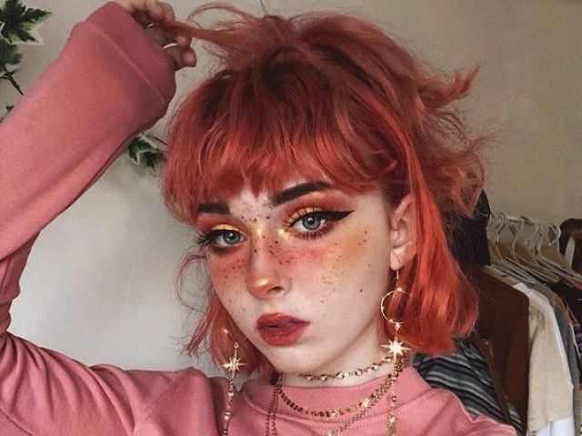 Nome=seu nome*
Idade=sua idade*
Cidade=Portland, Oregon
Aniversário=data do seu aniversário*
Signo=Libra
Altura=1.73
Sexualidade=Lésbica
Melhor amiga=Sabrina
Melhor amigo=George
Crush=Jane Ives
Gosta de=passear e blusas de manga comprida
Não gosta de=comunismo e sedentarismo
Aparência=foto que tá na capa do resultado*