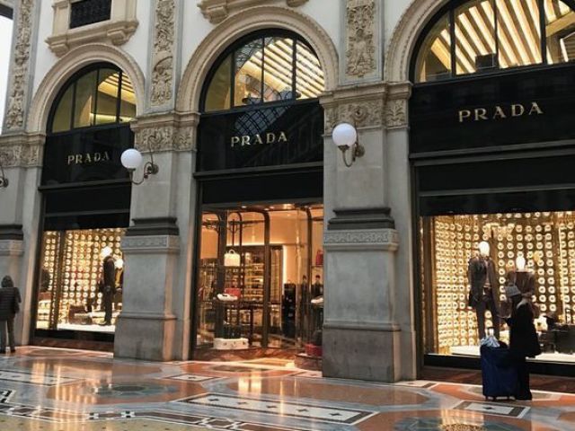 prada.