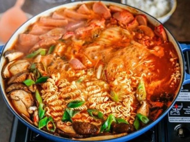 Budae jjigae