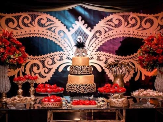 Monte sua festa de 15 anos!