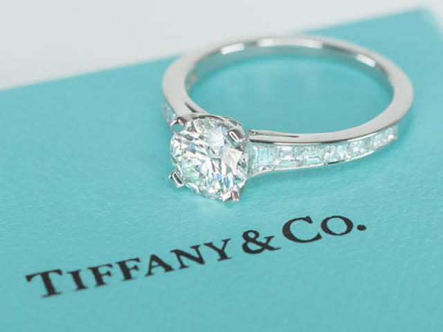 TIFFANY. CO