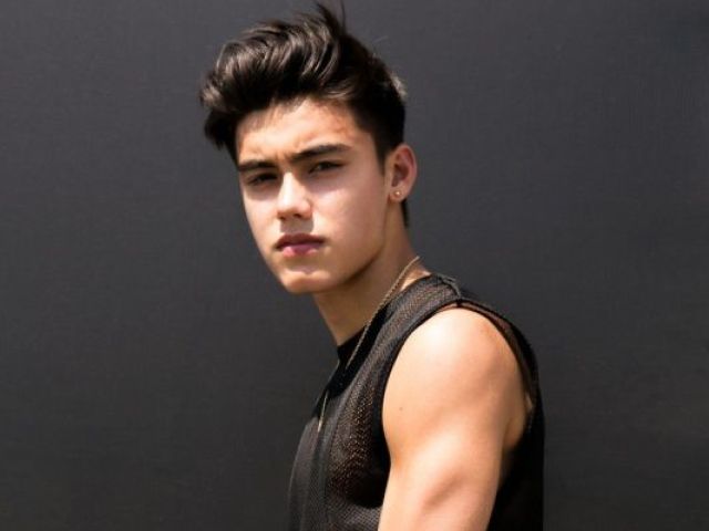 Bailey, sem duvidas esse seria meu principe encantado, sou apaixonada por esses olhos!