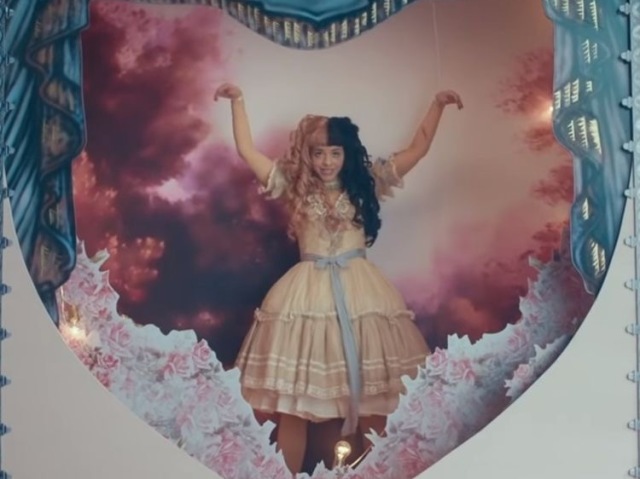 Show and tell, Melanie Martinez