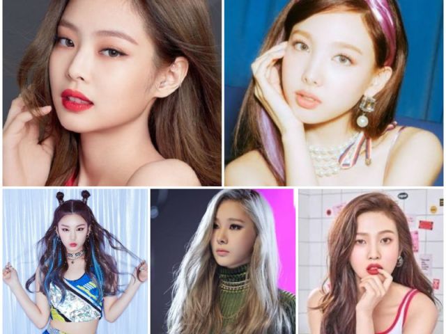 Jennie (Blackpink), Mia (Everglow), Yeji (itzy), Joy (Red Velved) e Nayeon (Twice).