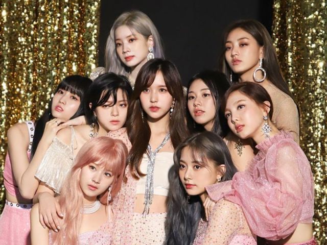 Quem seria sua melhor amiga do TWICE? ✨