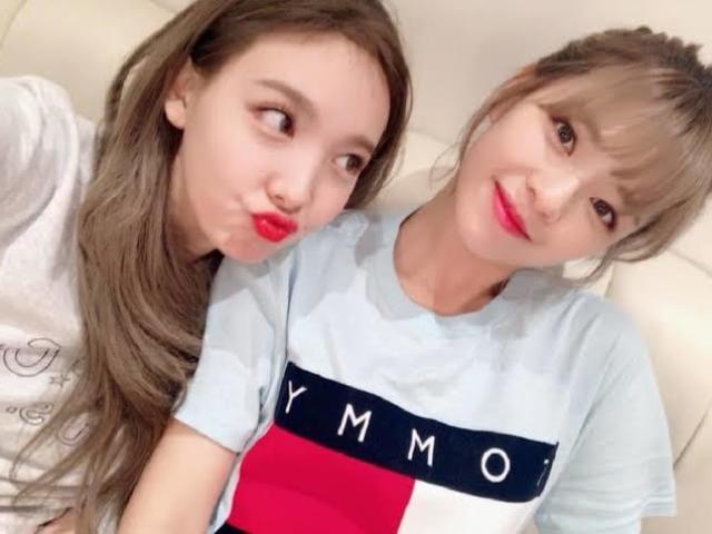 Jeongyeon e Nayeon