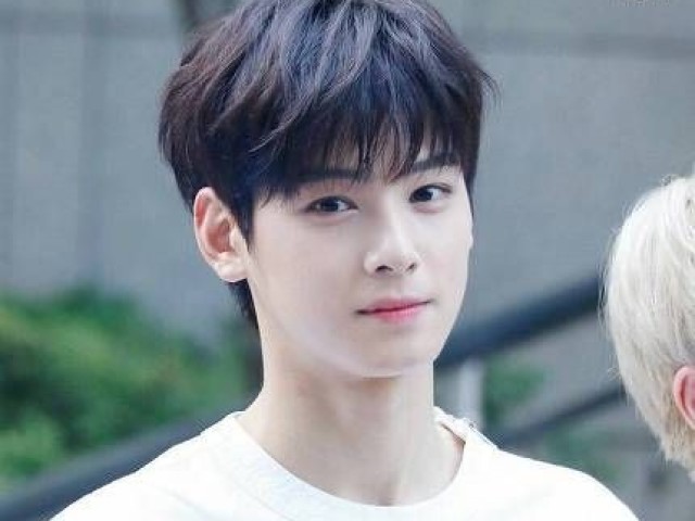 Cha Eunwoo (Astro)