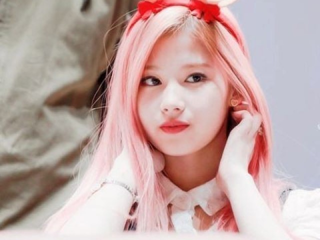 Minatozaki Sana.