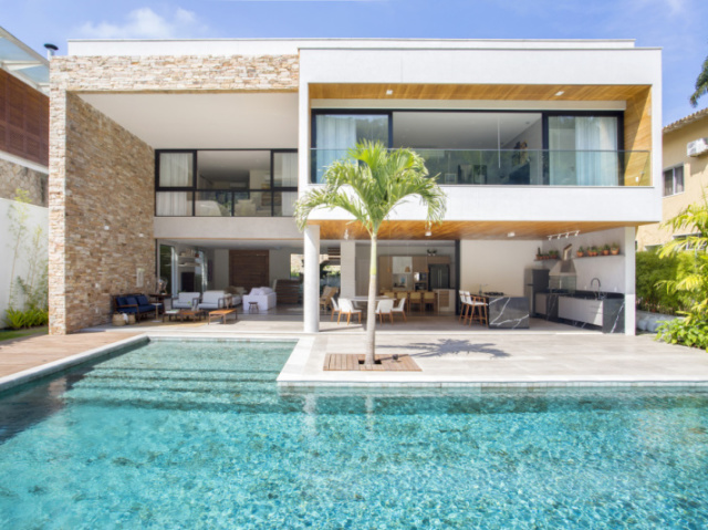 casa dele