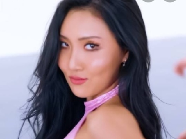 Hwasa/MAMAMOO