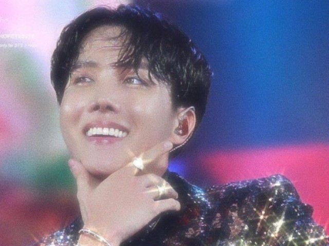 J-Hope (mais conhecido como sol das armys)