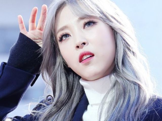 MoonByul{Mamamoo}