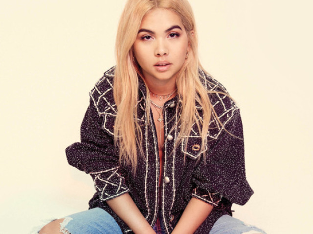 Girls like girls
(Hayley Kiyoko)