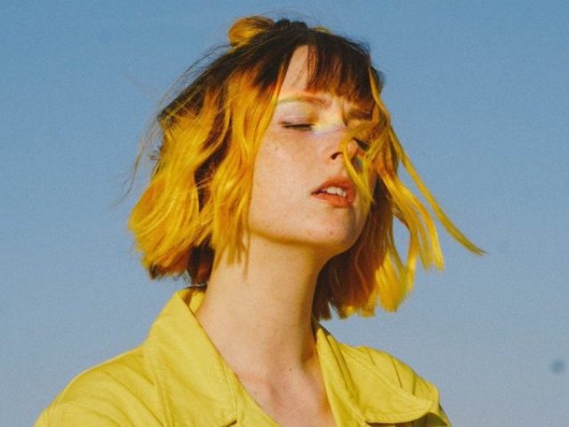 Crush
(Tessa Violet)