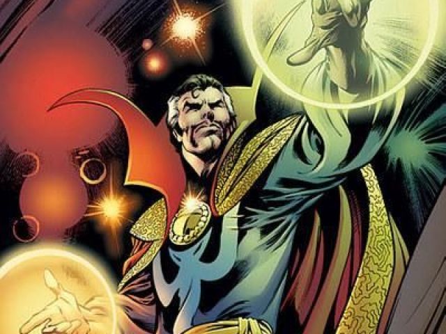 Doutor Estranho (Stephen Strange).