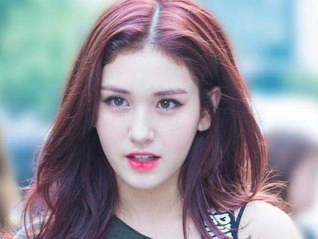 SOMI DAQUI MENINA (Somi)