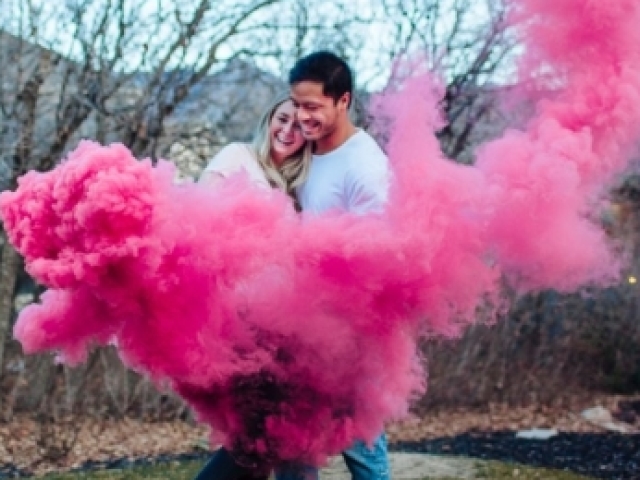 Fumaça rosa ou azul para revelar o sexo