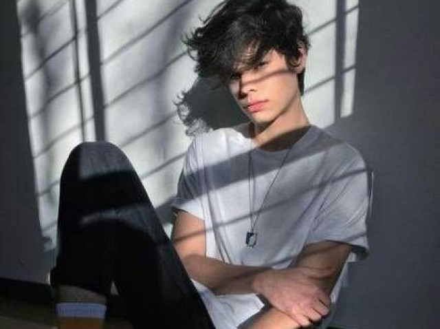 Tᥙmbᥣr