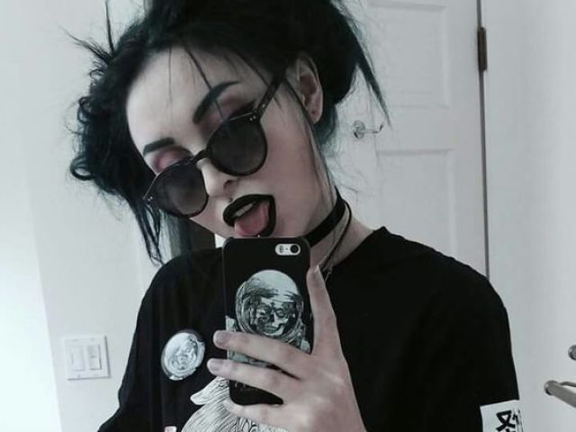 Dark 🖤