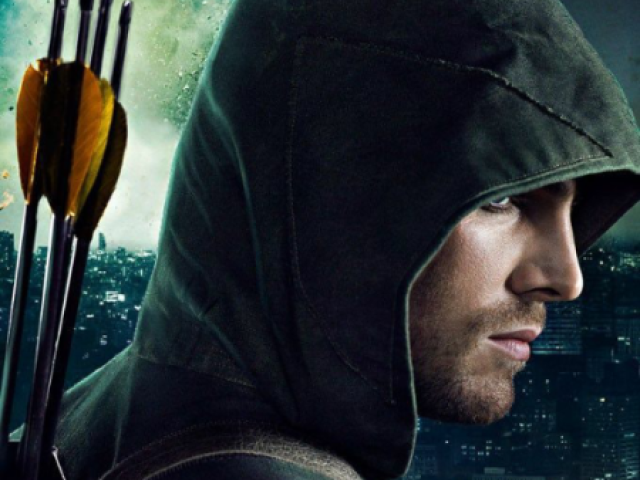 Arrow(arqueiro verde) essa série é muito boa