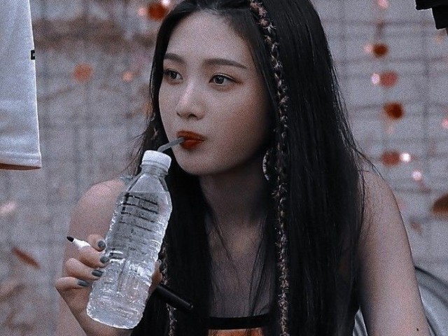 Park Soo-young(Joy)