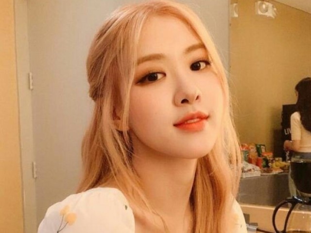 Rosé🖤