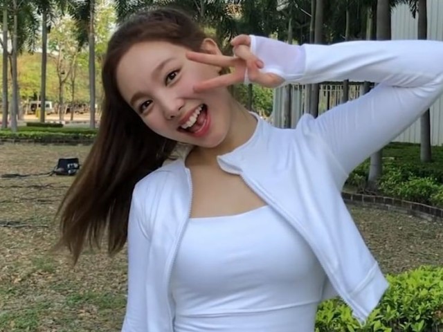 Naeyon (twice)