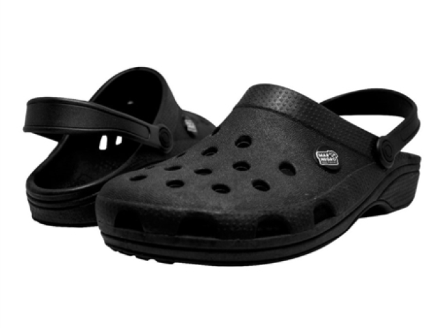 Croc preto de noite