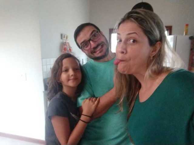 Familia e amigos👩🏼🤝👨🏻🧍🏽♀️👭🏽🧍🏼