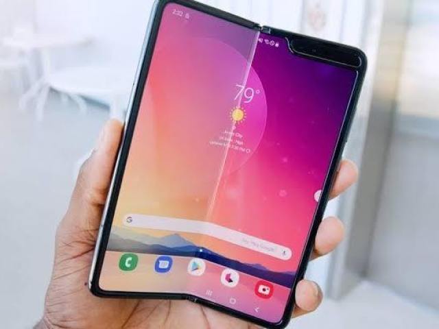 Samsung Galaxy Fold 2