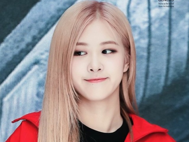 Rosé🍬⚡