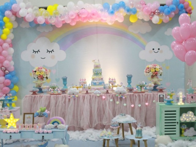 Monte a festa de um ano do seu filho ou filha