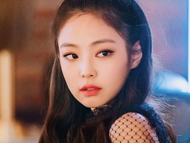 3 - Jennie (Blackpink)