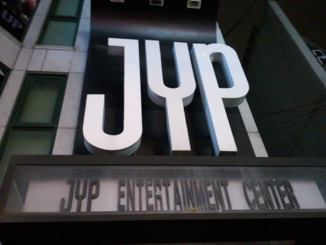 JYP