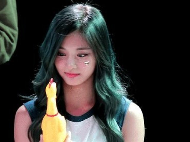 Tzuyu💕
{TWICE}