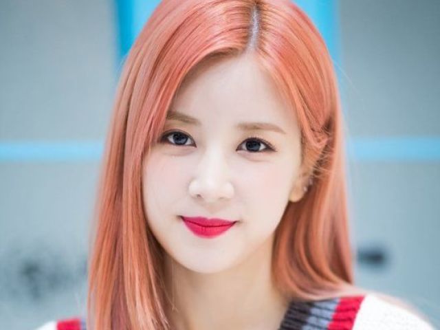 5 - Chorong (Apink)