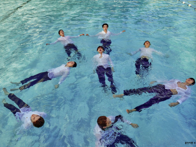 Monte a sua festa na piscina e descubra qual integrante do EXO apareceria nela!