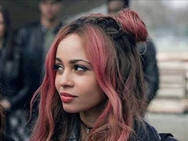 Toni Topaz