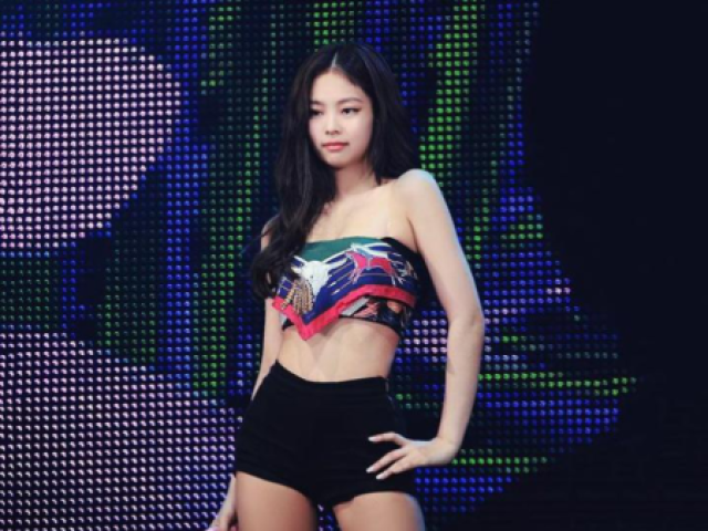 Ñ ,pq a Jennie é a lider