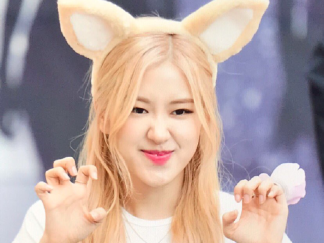 Rosé💜🐰