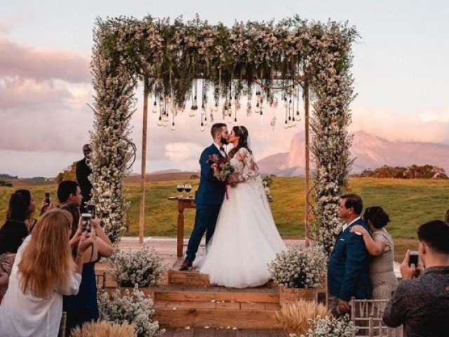 Monte seu casamento!