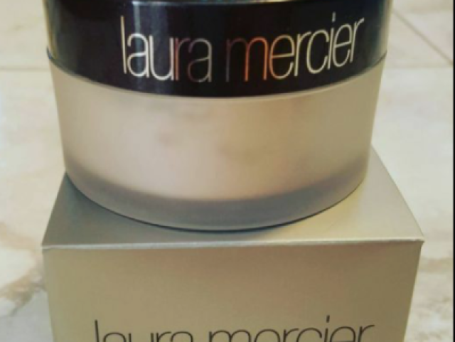 Laura Mercier