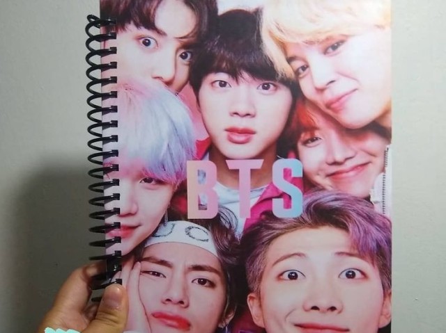 Caderno do BTS! >:3