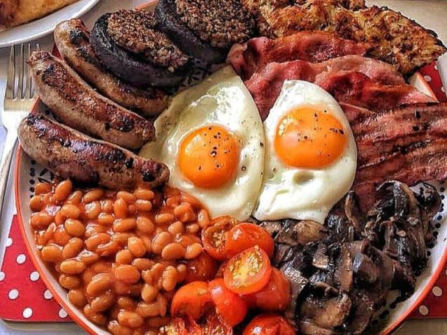 Full English Breakfast (Café da manhã típico inglês)