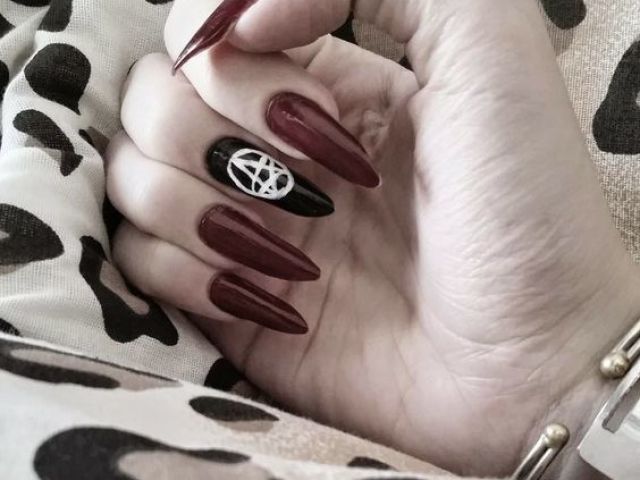 Estilo sombrio (gotica)