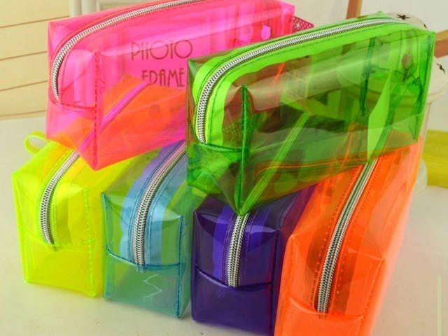 Esse neon transparente !! Neon e tumblr aaa amoo!!